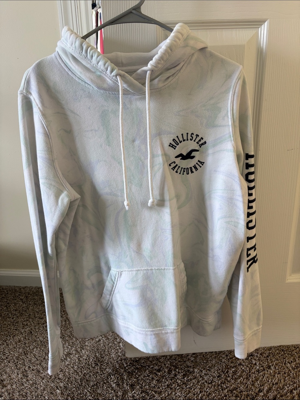 Hollister Women's White Hoodie with Pastel Marble Swirls